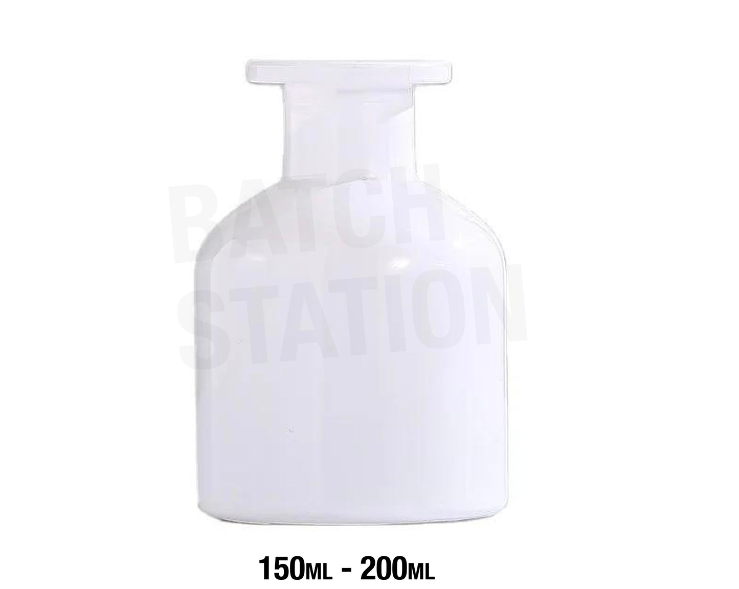 Cylinder diffuser bottle white